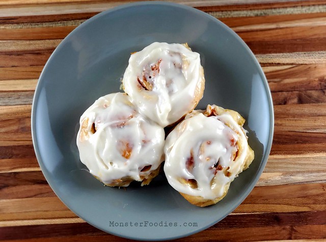 Easy Pumpkin Cinnamon Rolls